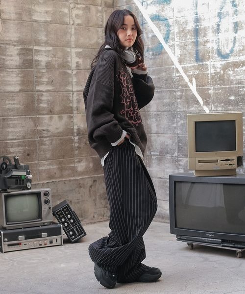 PBLIM（ページボーイリム）の「《UNISEX》ダメージロゴニット（ニット/セーター・レディース・カーキ/アイボリー/レッド系その他/スミクロ・FREE）」の16枚目の写真