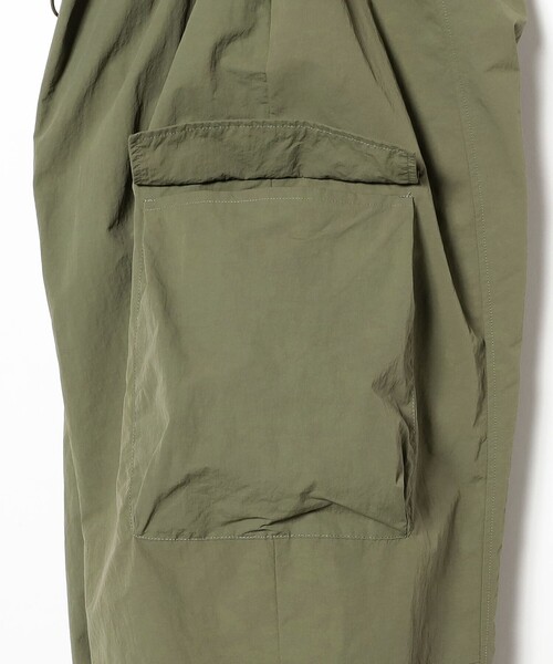 Ray BEAMS（レイビームス）の「カーゴポケット キャミ サロペット（サロペット/オーバーオール・レディース・ブラック/オリーブ・0/1）」の21枚目の写真