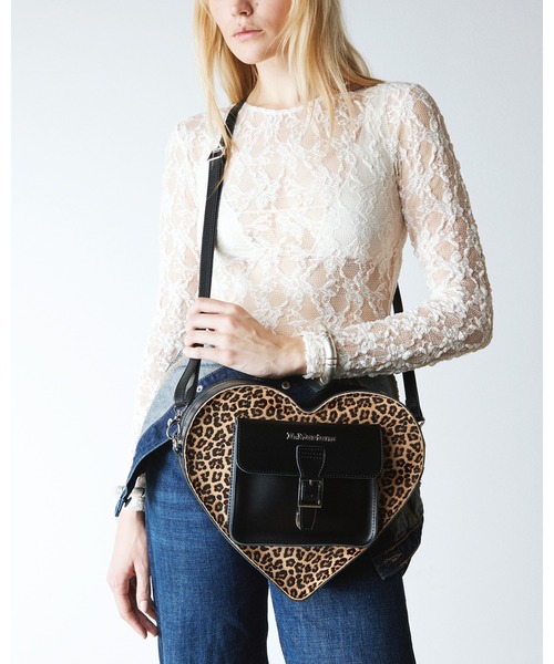 Dr. Martens(ドクターマーチン)の「Dr. Martens/ドクターマーチン ハート バックパック 40995001(バックパック/リュック・レディース・レオパード・FREE)」の10枚目の写真