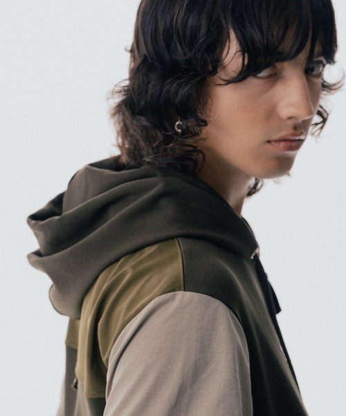 ROYAL FLASH(ロイヤルフラッシュ)の「Maison ULA/メゾン ウラ/ミリタリーフーディ(パーカー・メンズ・ブラック/カーキ・1/2)」の7枚目の写真