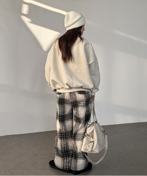 FREE STYLISTS（フリー スタイリスト）の「Y2K キャリーオントラベルボストンBAG／大容量・マルチポケット（ボストンバッグ・レディース・ブラック/オフホワイト・FREE）」の14枚目の写真