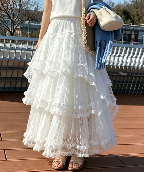 gossip!ロサンゼルス(ゴシップロサンゼルス)の「【低身長F/高身長Lサイズあり】 ティアードレースフリル ボリューム ロングスカート 【韓国ファッションフェミニン定番】(スカート・レディース・ホワイト/ブラック/ベージュ・FREE/L)」の1枚目の写真