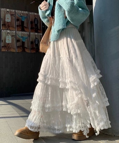 gossip!ロサンゼルス(ゴシップロサンゼルス)の「【低身長F/高身長Lサイズあり】 ティアードレースフリル ボリューム ロングスカート 【韓国ファッションフェミニン定番】(スカート・レディース・ホワイト/ブラック/ベージュ・FREE/L)」の18枚目の写真