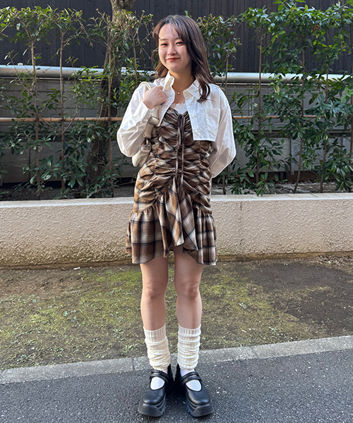 Mi-je(ミジェ)の「クロップドシャツビスチェSET【韓国ファッション】(シャツ/ブラウス・レディース・カラフル/ライトブルー/オフホワイト・F)」の19枚目の写真
