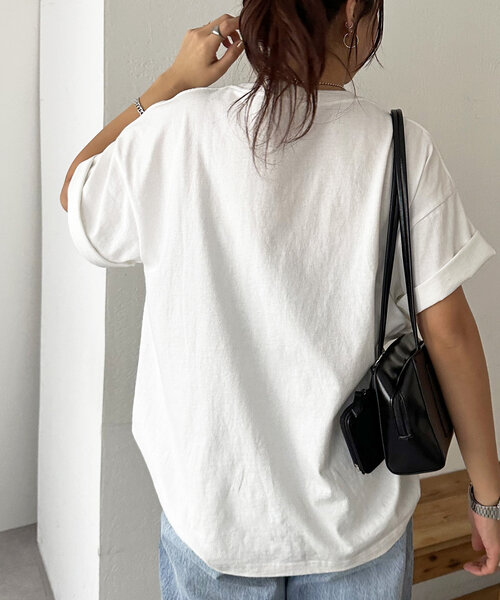 DISCOAT（ディスコート）の「【ユニセックス】アソートニュースペーパーグラフィックTシャツ（Tシャツ/カットソー・レディース・ホワイト系その他/ホワイト/ホワイト系その他2・FREE）」の5枚目の写真