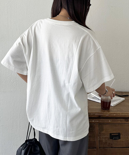 DISCOAT（ディスコート）の「【ユニセックス】アソートニュースペーパーグラフィックTシャツ（Tシャツ/カットソー・レディース・ホワイト系その他/ホワイト/ホワイト系その他2・FREE）」の15枚目の写真