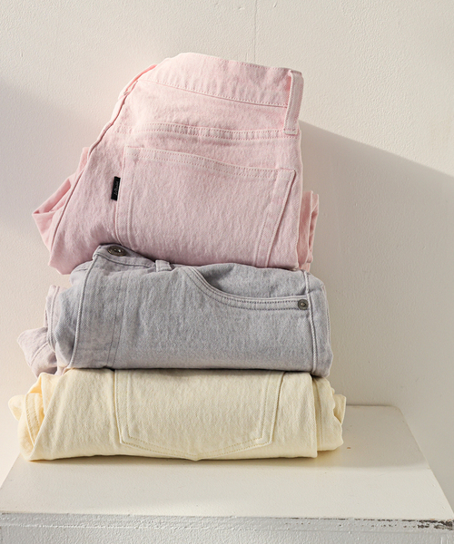 SLOBE IENA（スローブイエナ）の「《一部店舗・WEB限定カラーあり/追加5》LE DENIM ストレートパンツ（デニムパンツ・レディース・イエロー/ピンク系その他/グレー/ベージュ・36/38）」の4枚目の写真