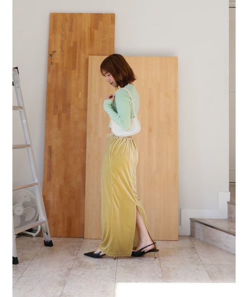 Katrin TOKYO(カトリーントーキョー)の「velour I line maxi skirt(スカート・レディース・イエロー/ブラック/ピンク・FREE/XS)」の7枚目の写真