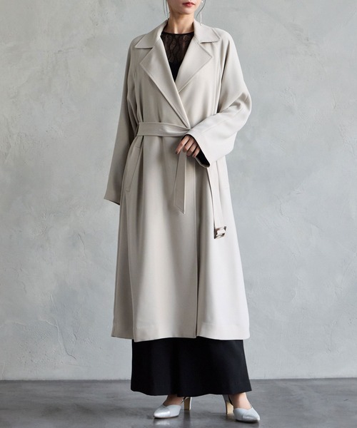 AIMER(エメ)の「ストレッチダブルクロスラップトレンチコート(トレンチコート・レディース・ベージュ/チャコールグレー・MEDIUM)」の1枚目の写真