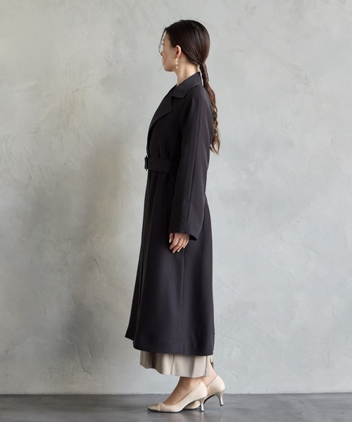 AIMER(エメ)の「ストレッチダブルクロスラップトレンチコート(トレンチコート・レディース・ベージュ/チャコールグレー・MEDIUM)」の6枚目の写真