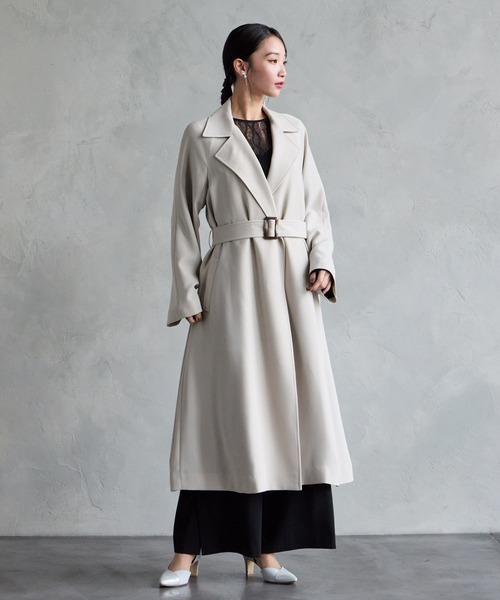 AIMER(エメ)の「ストレッチダブルクロスラップトレンチコート(トレンチコート・レディース・ベージュ/チャコールグレー・MEDIUM)」の4枚目の写真