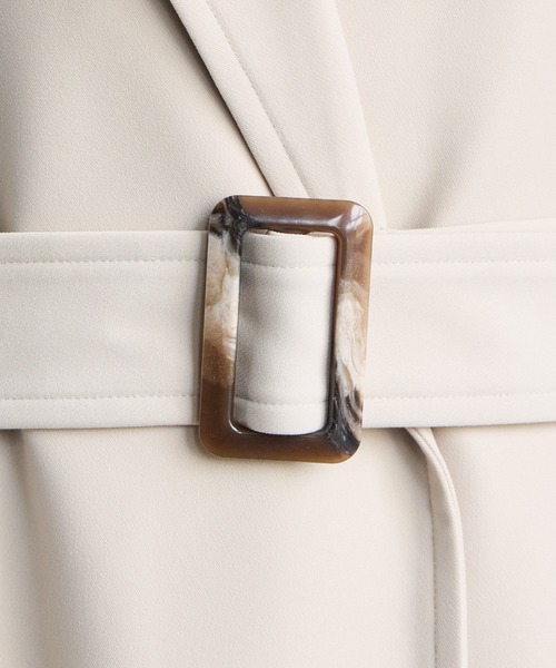 AIMER(エメ)の「ストレッチダブルクロスラップトレンチコート(トレンチコート・レディース・ベージュ/チャコールグレー・MEDIUM)」の20枚目の写真