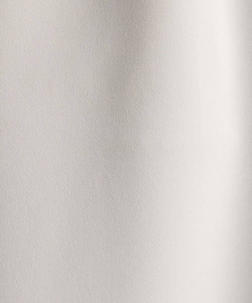 AIMER(エメ)の「ストレッチダブルクロスラップトレンチコート(トレンチコート・レディース・ベージュ/チャコールグレー・MEDIUM)」の22枚目の写真