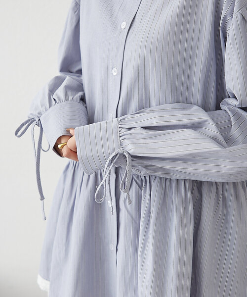 w closet（ダブルクローゼット）の「ストライプミニワンピースシャツ（シャツ/ブラウス・レディース・ブルー/オフホワイト・FREE）」の4枚目の写真