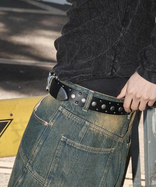 SHORT ROUND（ショートラウンド）の「SHORT ROUND/クロスモチーフスタッズベルト（ベルト・メンズ・ホワイト/ブラック/ライトベージュ/ブラウン・FREE）」の6枚目の写真