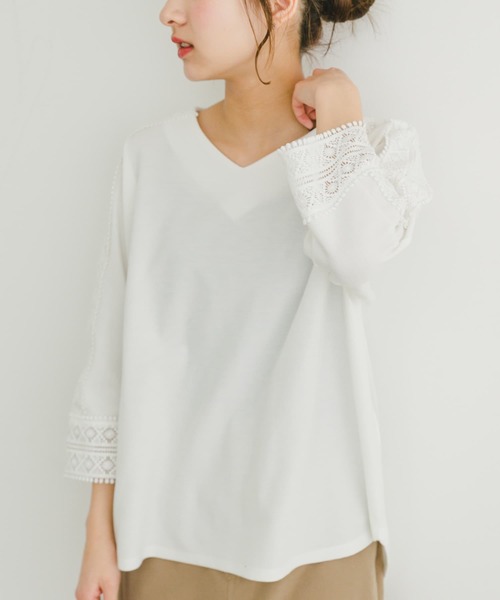 ITEMS URBANRESEARCH(アイテムズ アーバンリサーチ)の「カットミラノレースプルオーバー(Tシャツ/カットソー・レディース・ブラック/ホワイト/ライトグレー・FREE)」の2枚目の写真