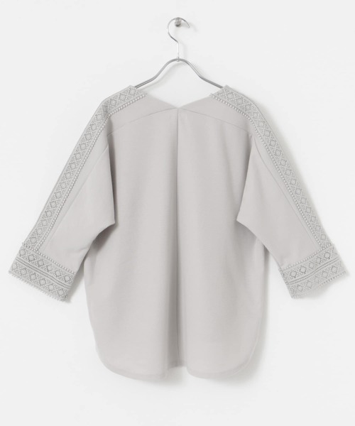 ITEMS URBANRESEARCH(アイテムズ アーバンリサーチ)の「カットミラノレースプルオーバー(Tシャツ/カットソー・レディース・ブラック/ホワイト/ライトグレー・FREE)」の15枚目の写真