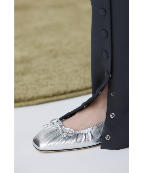 STACCATO(スタッカート)の「ルアーシュリンクローヒールサンダル(バレエシューズ・レディース・ゴールド/シルバー・22.5cm/24.5cm/24cm/23cm/23.5cm)」の3枚目の写真