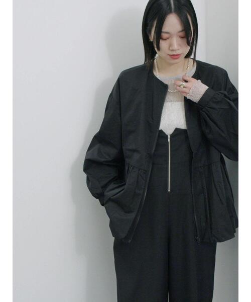 Samansa Mos2 blue（サマンサモスモスブルー）の「バルーンペプラムブルゾン（ブルゾン・レディース・ベージュ/ライトベージュ/ブラック・F）」の7枚目の写真