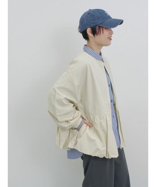 Samansa Mos2 blue（サマンサモスモスブルー）の「バルーンペプラムブルゾン（ブルゾン・レディース・ベージュ/ライトベージュ/ブラック・F）」の15枚目の写真