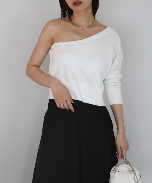 padded one shoulder sweat / カップ付きワンショルダースウェット