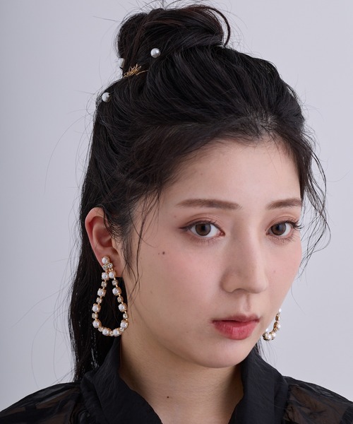 CALIN STANDARD(カリンスタンダード)の「◆◆金属アレルギー対応◆◆〈ecru〉ドロップビジューイヤリング(イヤリング・レディース・ゴールド・FREE)」の7枚目の写真