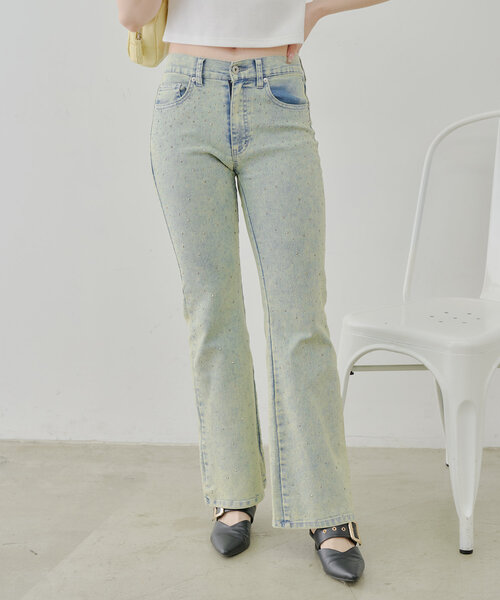 continuer de NICE CLAUP（コンティニューデナイスクラップ）の「【@_chipi2xセレクト】ストーン付デニムフレアパンツ（デニムパンツ・レディース・ケミカルウォッシュ/ブラック/ブルー・FREE）」の22枚目の写真