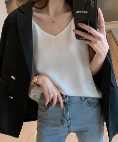 Diosfront（ディオスフロント）の「ダブル紐Vネックインナーキャミ（キャミソール・レディース・ブラック/アイボリー・M/L）」の5枚目の写真