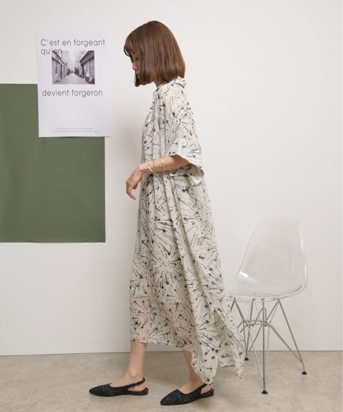 palm RICHE(ポームリシュ)の「【ペチ付き】シアーギャザーシフォンプリントリラックスワンピース(ワンピース・レディース・ブラック/オフホワイト・M)」の6枚目の写真