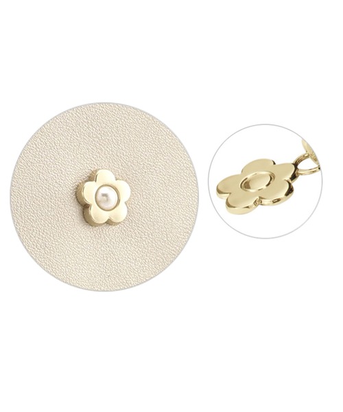 2-5日着 MARY QUANT スムースセットパール ラウンドポーチL MARY QUANT ONLINE SHOP｜マリークヮントオンラインショップ