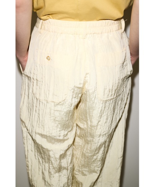 THROW by SLY（スローバイスライ）の「THROW WRINKLE FINISH TUCKED PT リンクル フィニッシュ タックドパンツ（カーゴパンツ・レディース・ライトブラック/キナリ・0/1）」の15枚目の写真