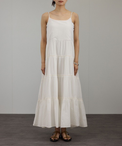 SALON adam et rope'（サロン アダム エ ロペ）の「【WEB限定】ティアードキャミワンピース［洗える］（ワンピース・レディース・ブラウン系その他2/ブラック/オフホワイト・FREE）」の4枚目の写真