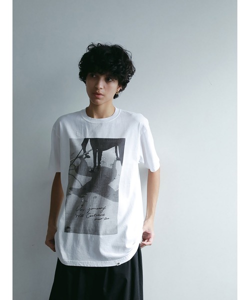 HER.(ハー)の「Oreo & Rose Tee/02(Tシャツ/カットソー・レディース・オフホワイト/ブラック・フリー)」の4枚目の写真