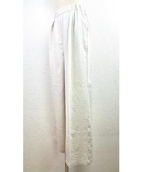 WORLD WIDE LOVE!(ワールドワイドラブ)の「コットンライクイージーパンツ(その他パンツ・レディース・ブラック/ライトベージュ・1)」の6枚目の写真