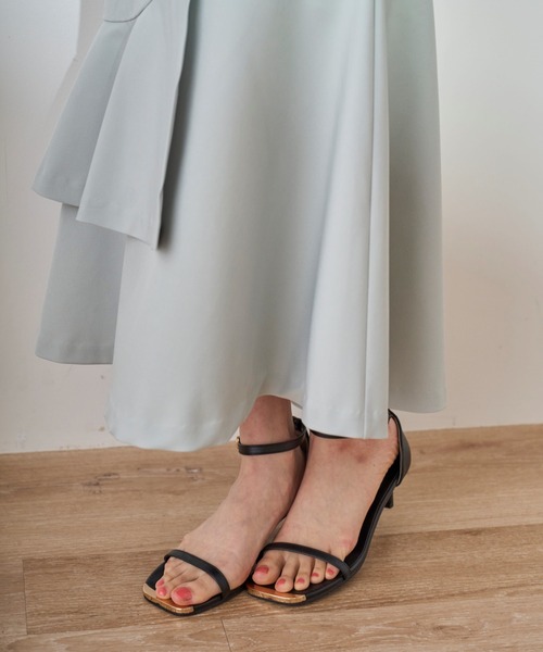 31 Sons de mode（トランテアン　ソン　ドゥ　モード）の「2025春夏新作 スクエアトゥストラップサンダル（サンダル・レディース・ブラック/オフホワイト・M/L）」の11枚目の写真