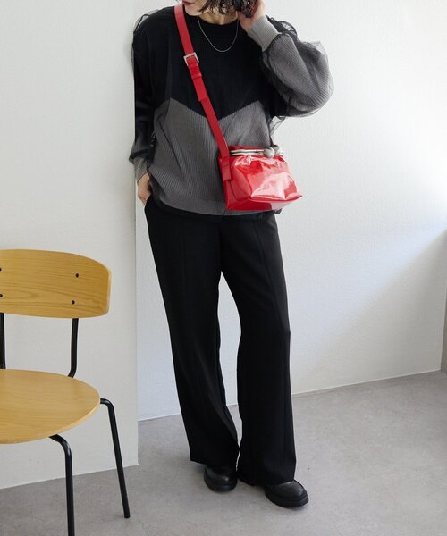 ear PAPILLONNER(イアパピヨネ)の「【kawa-kawa(カワカワ)】NO1508kuchiganeポシェット/ショルダーバッグ(ショルダーバッグ・レディース・ブラック/ブルー/ブラック系その他/レッド・FREE)」の16枚目の写真