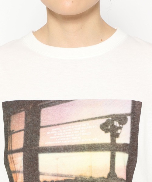 LOWRYS FARM(ローリーズファーム)の「フォトTEE 494889(Tシャツ/カットソー・レディース・アイボリー/オフホワイト/ネイビー・FREE)」の10枚目の写真