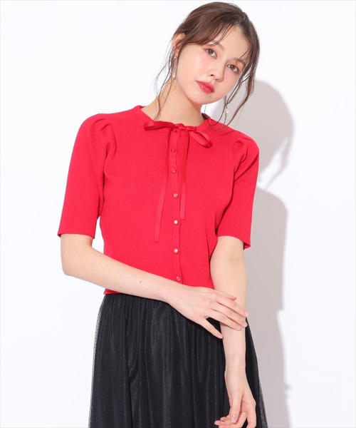 SWINGLE(スウィングル)の「リボンニットカーディガン(カーディガン/ボレロ・レディース・オフホワイト/ネイビー/レッド/ブラック・FREE)」の1枚目の写真