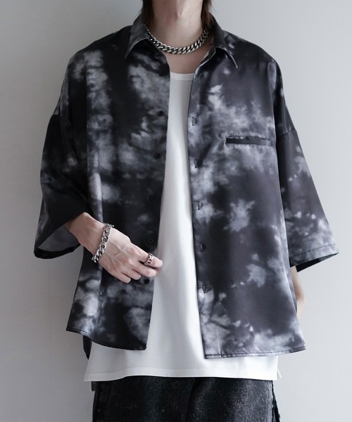 メンズ タイダイ柄シャツ ルーズシルエット 肩落ち Q00594 cussil（クシル）の「【cussil/クシル】サテンライクタイダイ柄