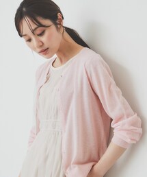 index（インデックス）の「《7色展開/XS-LLサイズ》ビジューボタンクルーネックカーディガン【洗濯機洗い可】（カーディガン/ボレロ）」