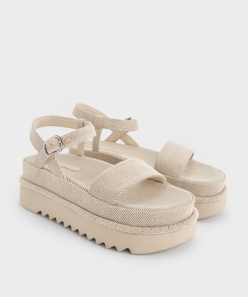 CHARLES & KEITH(チャールズ & キース)の「ツイル フラットフォームアンクルストラップサンダル(サンダル・レディース・ベージュ/ブラック/マルチ・26.5cm/25.5cm/24.5cm/23.5cm/23cm/22.5cm/25cm)」の8枚目の写真