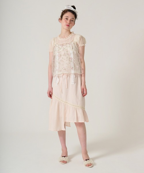 TINA：JOJUN（ティーナジョジュン）の「花柄刺繍 シアーギャザーブラウス TINA：JOJUN（シャツ/ブラウス・レディース・アイボリー/コーラルピンク・M）」の5枚目の写真