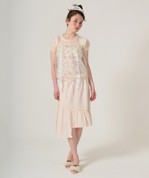 TINA：JOJUN（ティーナジョジュン）の「花柄刺繍 シアーギャザーブラウス TINA：JOJUN（シャツ/ブラウス・レディース・アイボリー/コーラルピンク・M）」の7枚目の写真