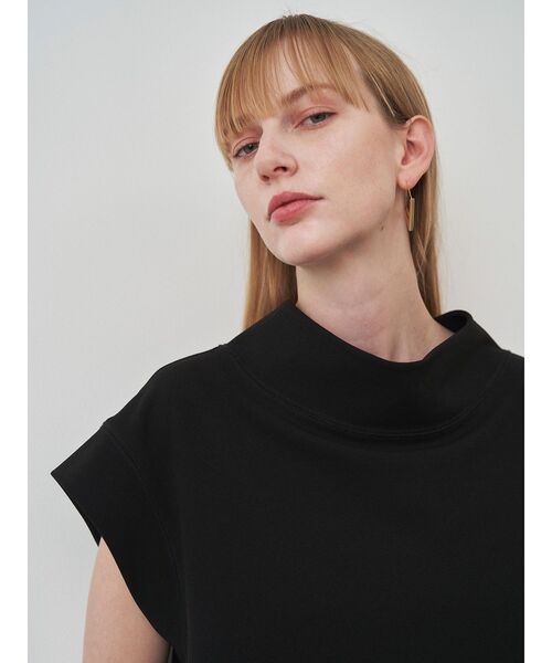 ELENDEEK（エレンディーク）の「オフネックカットソー（Tシャツ/カットソー・レディース・ブラック/オフホワイト/ネイビー・FREE）」の7枚目の写真