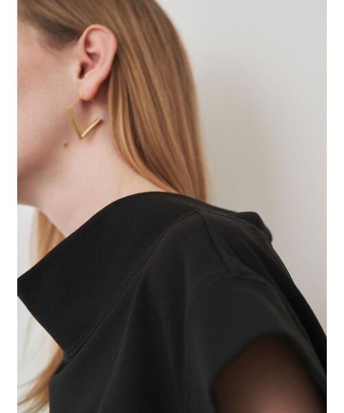 ELENDEEK（エレンディーク）の「オフネックカットソー（Tシャツ/カットソー・レディース・ブラック/オフホワイト/ネイビー・FREE）」の12枚目の写真