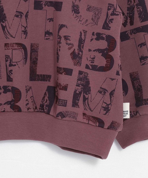 MAKE YOUR DAY（メイクユアデイ）の「えらい人のアルファベット総柄裏毛トレーナー■150.160cm（スウェット・キッズ・ワインレッド/オフホワイト・160/150）」の6枚目の写真