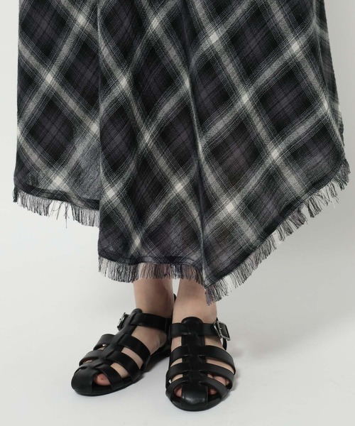 LOWRYS FARM（ローリーズファーム）の「オンブレチェックイレヘムスカート　 576761（スカート・レディース・チャコールグレー/レッド・FREE）」の19枚目の写真