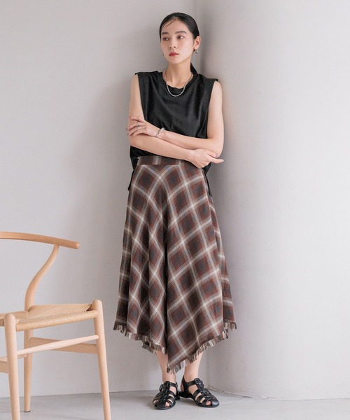 LOWRYS FARM（ローリーズファーム）の「オンブレチェックイレヘムスカート　 576761（スカート・レディース・チャコールグレー/レッド・FREE）」の10枚目の写真