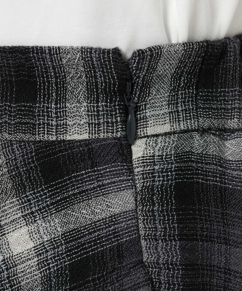 LOWRYS FARM（ローリーズファーム）の「オンブレチェックイレヘムスカート　 576761（スカート・レディース・チャコールグレー/レッド・FREE）」の21枚目の写真