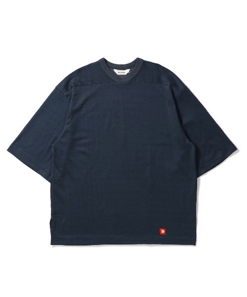 DIGAWEL（ディガウェル）の「DIGAWEL football T-shirt（Tシャツ/カットソー・メンズ・グレー系その他/ホワイト・3/2）」の2枚目の写真